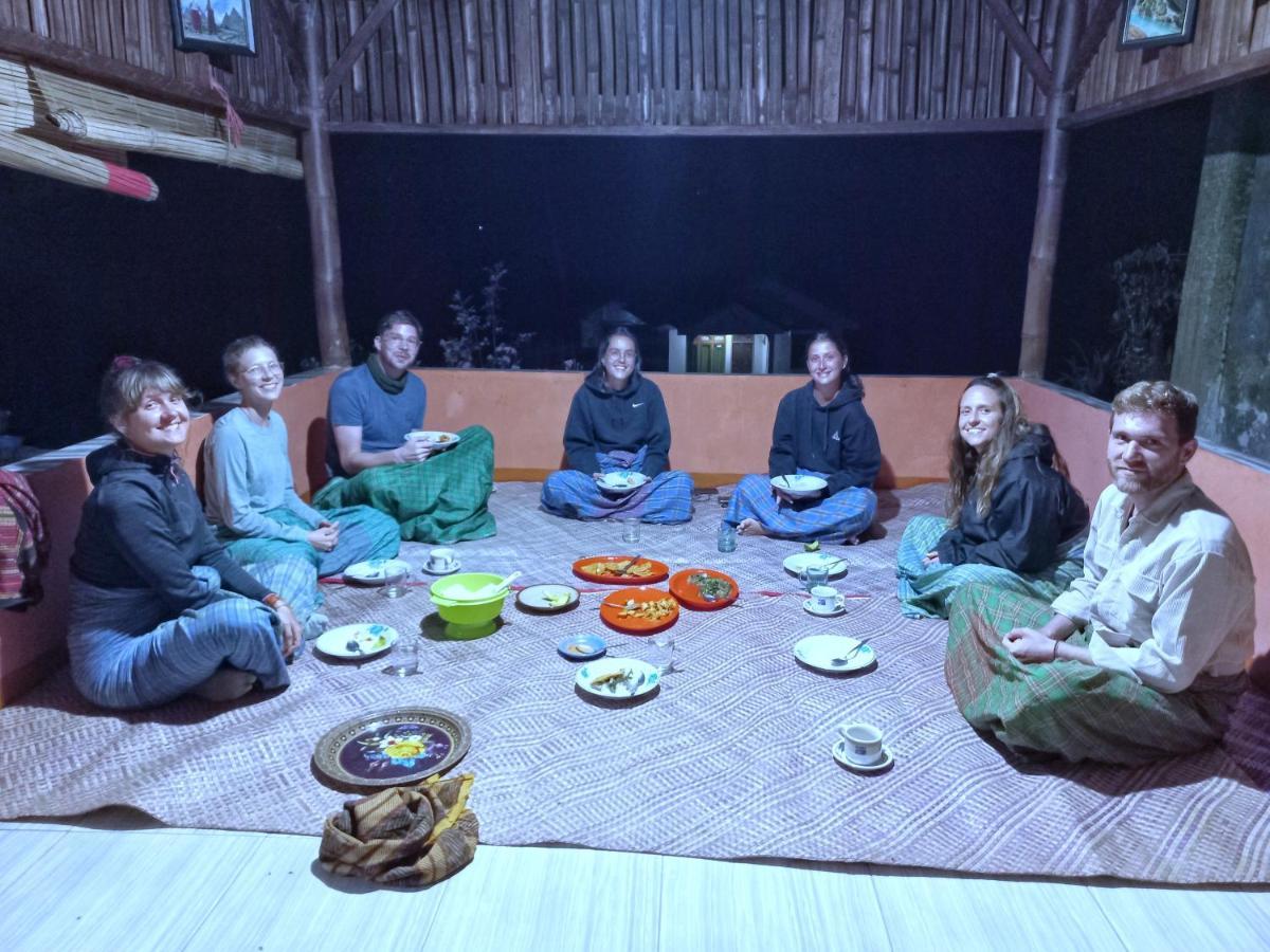 Sun Rice Homestay Ruteng Esterno foto