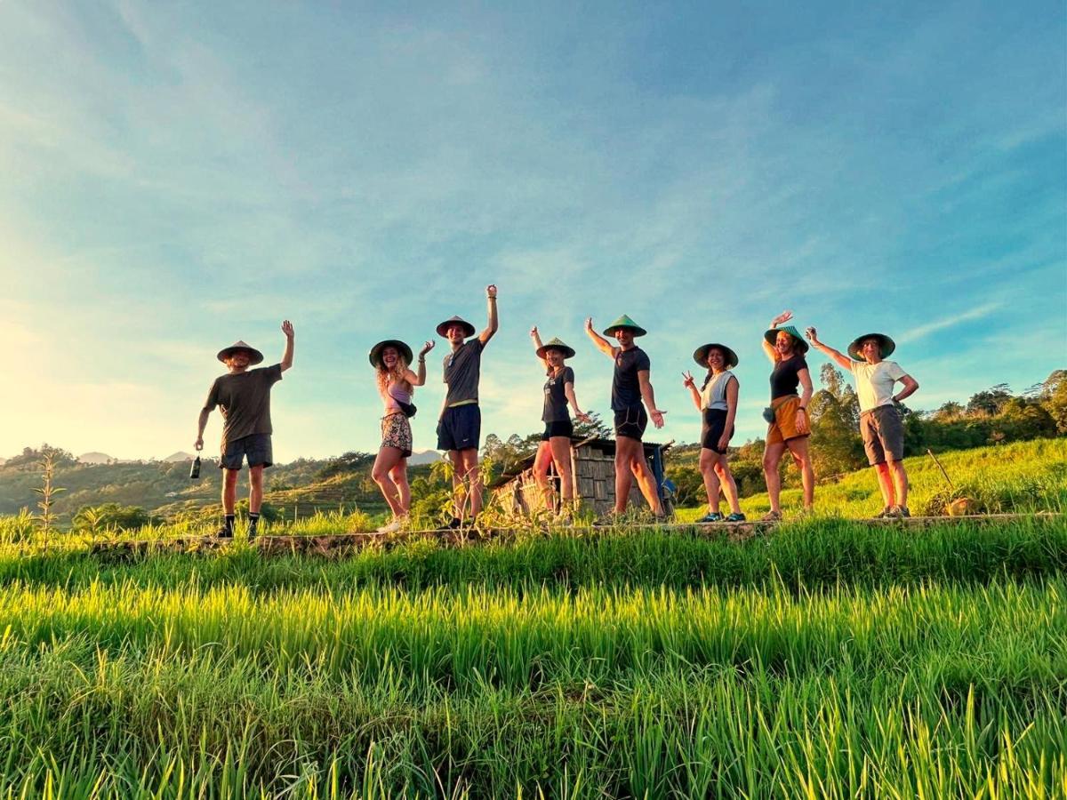 Sun Rice Homestay Ruteng Esterno foto